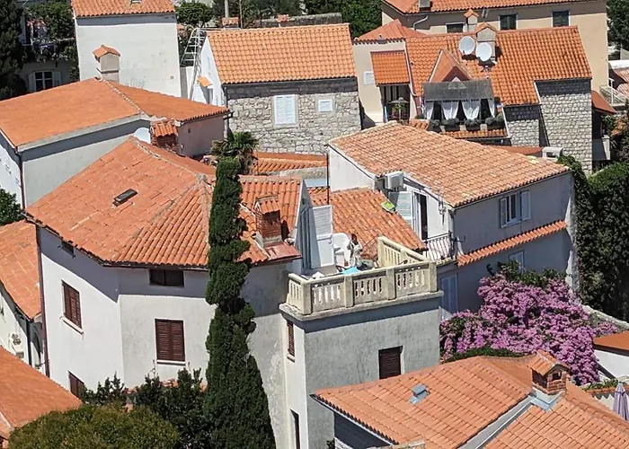 Old Town Arbia Rab Town