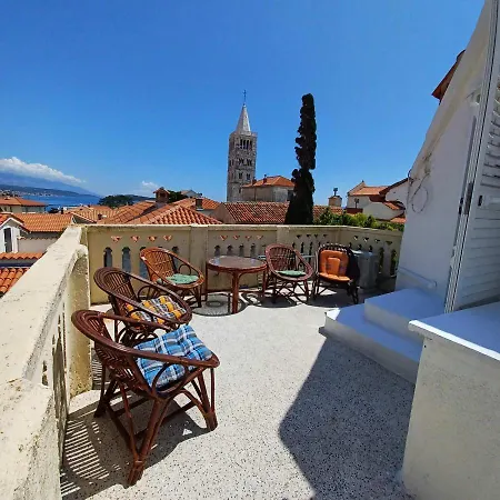 Apartment Old Town Arbia *