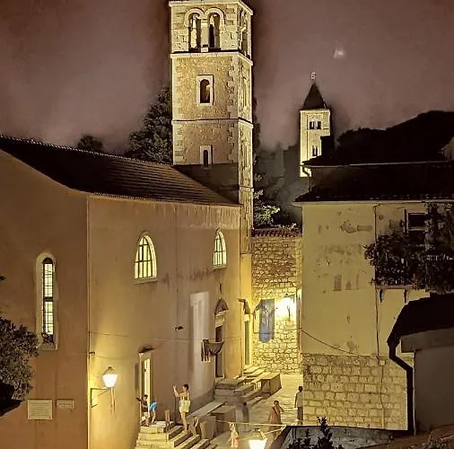 Old Town Arbia راب